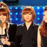 <b>2ne1</b> 박봄은 옥수수 먹으러 갔나요?