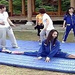 전부 다 찢어지네! <b>유연</b>한 소녀시대