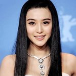 1년에 300억 번다는 판빙빙, <b>아찔</b>한 외모
