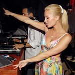 패리스힐튼의 망언목록과 파티사진~!