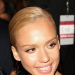 제시카알바 머리..<b>삭발</b>?