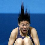 보일러 고치러 온 아저씨께 칼을 들이댔어요
