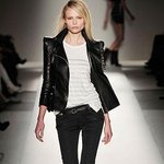 아부해 윤은혜 스타일, <b>파워숄더</b> 코디법