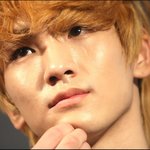 '<b>대포</b>부대' 팬들이 찍은 사진들, 모공까지 다보여