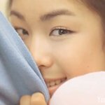 새 <b>cf</b> 찍은 김연아, 남자랑 포옹도?