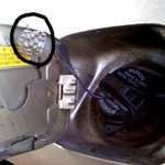 차에 벌집이 생겼어요 ㅜㅜ (사진有)