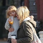 점점 예뻐지고있는 故 히스레저 딸 마틸다