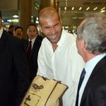 아트사커의 <b>달인</b>! 지단 입국!