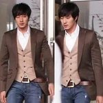 안<b>기고</b> 싶은 어깨를 가진 남자 연예인들~