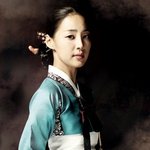 한복입은 한지혜, <b>고전미</b>가 물씬~