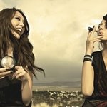 <b>로드</b>무비 컨셉으로 화보 찍은 김선아 &amp; 김정은