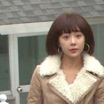 황정음, 시트콤 속 <b>살짝</b> 촌스러운 패션