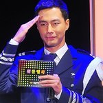 군<b>복무</b> 중인 남자 연예인들 경례 스타일 ㅋㅋㅋ