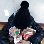 생일선물로 라면 한가득 받은 산다라박