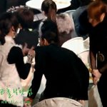 ★★최고랩퍼 윤미래 cl에게 엄지손가락 든 직찍★★