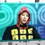 옷 돌려입는 권지용-<b>2ne1</b> cl?