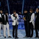 재범이 자리 만들어놓은 택연, 그런데ㅋㅋ;