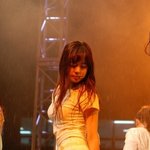 <b>빗물</b>로 샤워중인 연예인들~저러다 감기걸리겠어