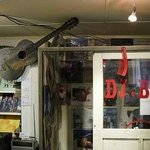 한국의 70년대, 유흥<b>문화</b>는 어떤 모습이었을까?