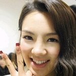 여자 아이돌 <b>손톱</b> 구경해볼까
