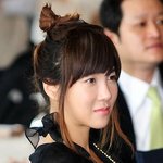 최근 이지아 모습, 앞머리 자른 후 빛나는 미모