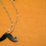 [사진有] 저는 수염을 사랑하는 24살 여자입니다.