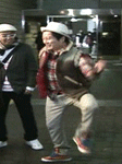 여러분들은 <b>맹세</b>합니다.