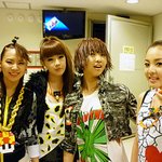 <b>2ne1</b> 대기실에서 찍은사진들..