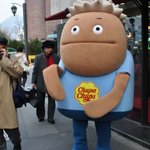 귀여운 <b>츄</b>파춥스 척 인형