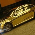 역시 겨울엔 블랙보다야 골드 <b>색상</b>이겠죠?