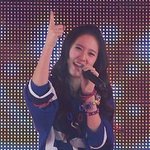 그룹 f(<b>x</b>)의 멤버 크리스탈이 입고 있는 이 옷 어디꺼죠??