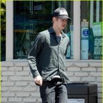 헉!! 바지 지퍼 내리고 다니는 연예인들