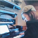 <b>설정</b>의 여왕 산다라박 표정으로 작곡할 기세.jpg