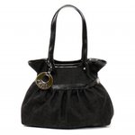 송년회 모임때 들 가방 하나 사려구요.