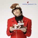 <b>2pm</b> 파리바게뜨 준호케이크사진이에요^^ 와우 램램울쁘모자 썼는데...