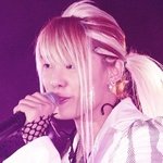 강렬한 <b>헤어</b>스타일의 아이돌들