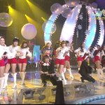 데뷔 처음 단발머리로 변신한 사랑스러운 <b>소시</b>에 태연