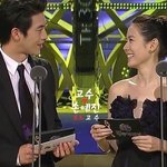 <b>고수</b>가 여자 연예인들을 쳐다보는 눈빛