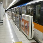 [[아시아]] 동경 지하철 - <b>우선</b>석(priority seat)과...