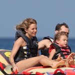 <b>주드</b> 로의 아이들과 휴가간 시에나 밀러