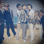 몇달전에 극장에서 <b>2pm</b> 봤어요ㅋ