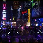 <b>타임</b>스퀘어에서 공연하는 제니퍼 로페즈