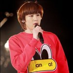 리허설 중인 <b>2pm</b> 닉쿤 자체발광 쌩얼