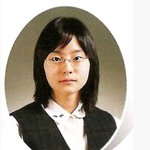 어제 성형고백한 <b>유이</b>(과거사진을 모아봤아요)
