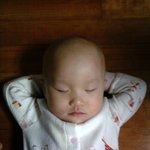 이게 한살짜리 <b>꼬맹이</b>가 자는모습