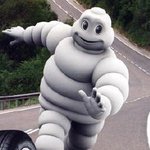 트로트 <b>리듬</b>에 몸을 맡긴 아기