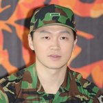 군대에서 <b>말뚝</b> 박은듯한 남자 연예인들;