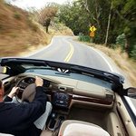 주행 중 자동차 <b>시동</b>이 꺼진다면 차는 어떻게 세워야 할까요?