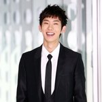 <b>2am</b>  조권 원래는 데뷔전 2pm 멤버였다네요.