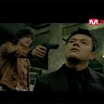 비가 <b>스승</b>인 박진영을 총으로 쏜다?